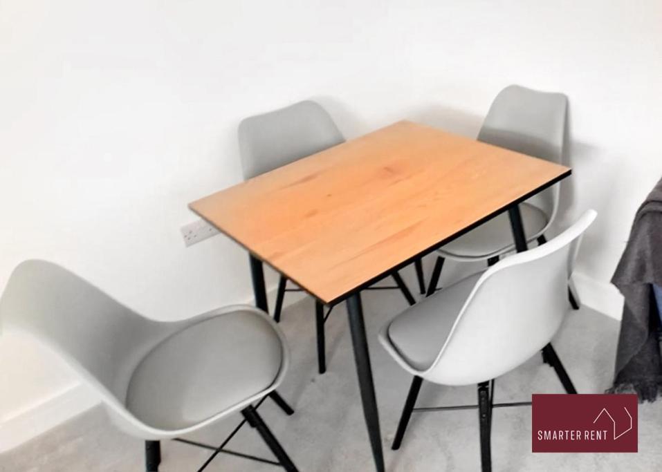 Eton, Windsor - 1 Bedroom First Floor Apartment - Parking Luaran gambar